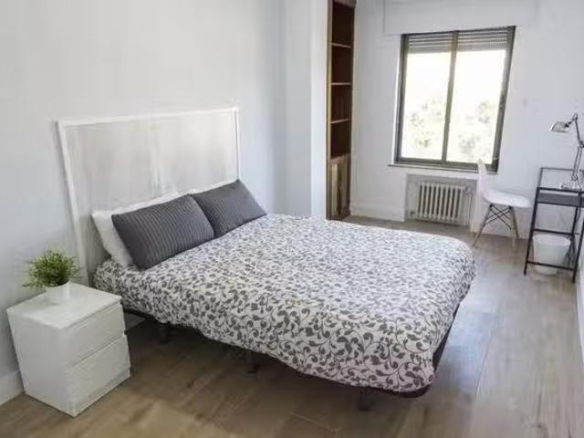 Acogedor Habitación en Paseo de los Pontones