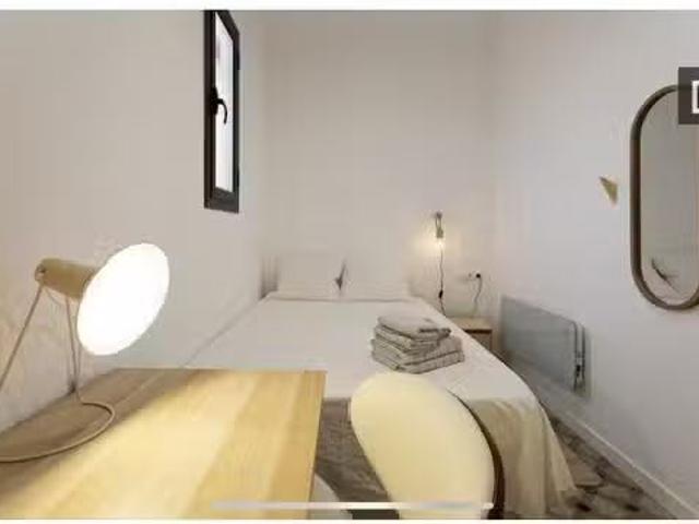 Único Habitación en piso compartido de 4 habitaciones en alqui.