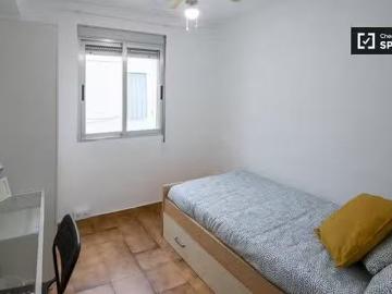 Encantador Habitación en piso compartido en alquiler en Benima.