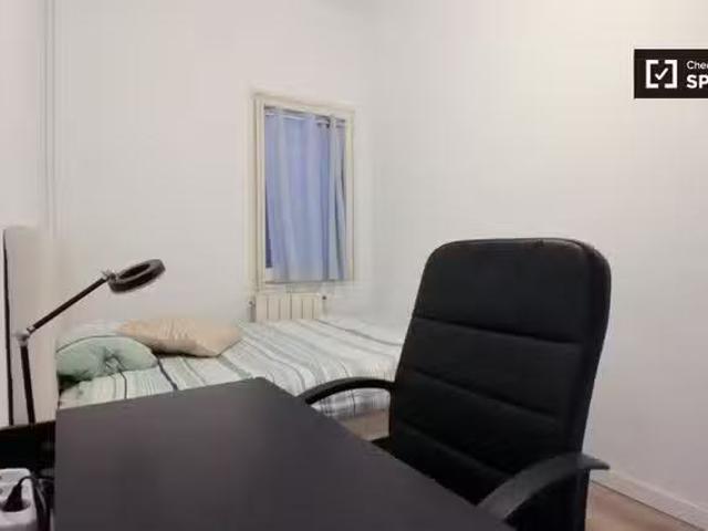 Único Habitación en piso compartido en alquiler en El Fort Pie.