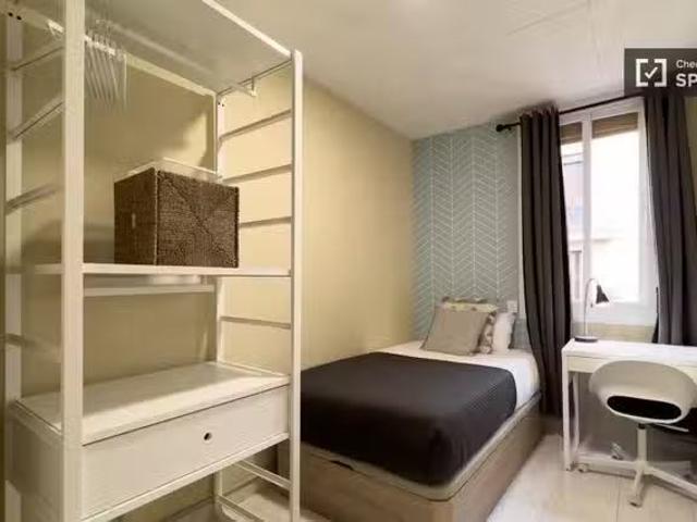 Encantador Habitación en piso compartido en alquiler en El Pob.