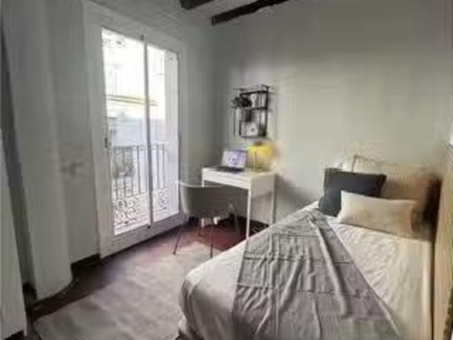 Barato Habitación en piso compartido en alquiler en El Raval.