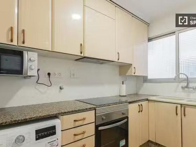Acogedor Habitación en piso compartido en alquiler en Nou Mole.