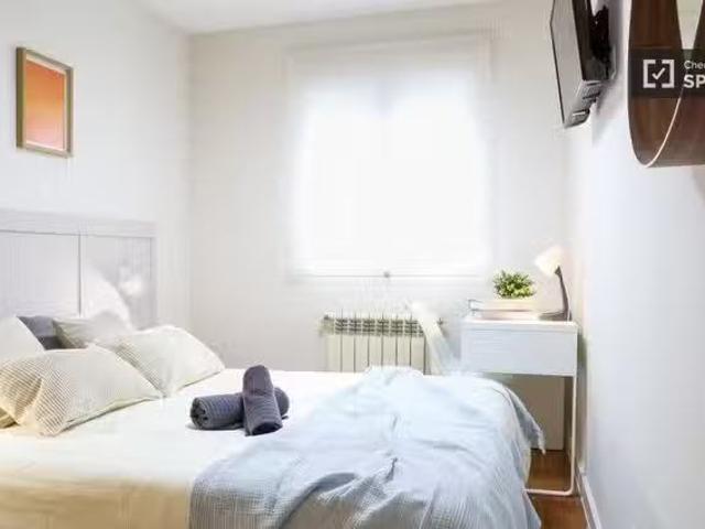 Nuevo Habitación en piso compartido en alquiler en Palomeras B.