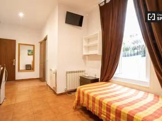 Nuevo Habitación en piso compartido en alquiler en Universidad.