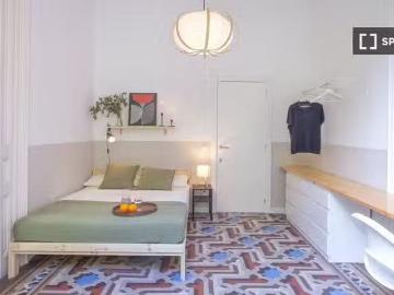 ¡Oferta! Habitación en piso compartido en La Dreta de l'Eixample