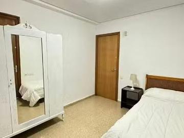 Único Habitación en Plaza La Paz