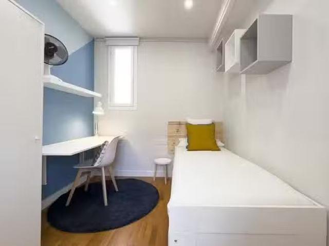 ¡Recién llegado! Habitación en Ronda de Sant Pere