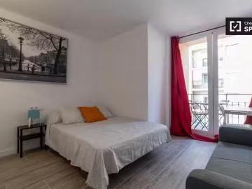 Acogedor Habitación luminosa en apartamento de 4 dormitorios e.