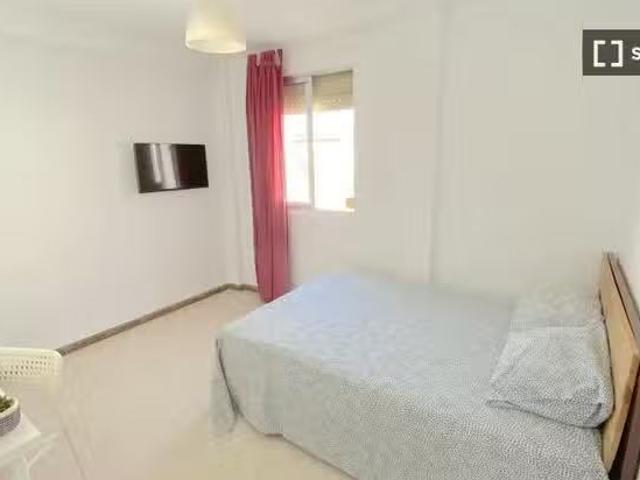 Barato Habitación Premium soleada cerca del centro con cama do.