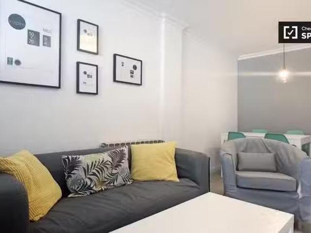 Acogedor Moderno apartamento de 4 dormitorios en alquiler en A.