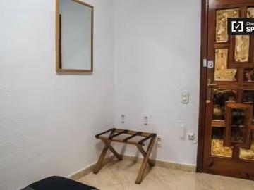 Encantador Se alquila habitación, apartamento de 6 dormitorios.