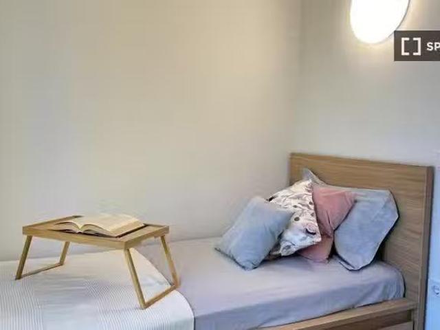 Único Se alquila habitación en coliving de 20 habitaciones en.