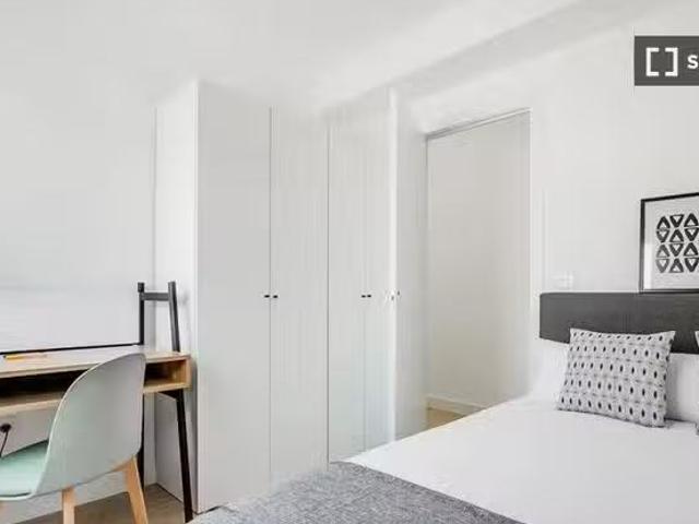 Bonito Se alquila habitación en Coliving en Puerta Del Ángel.