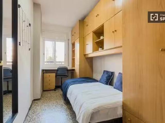 ¡En alquiler! Se alquila habitación en piso compartido en el B.