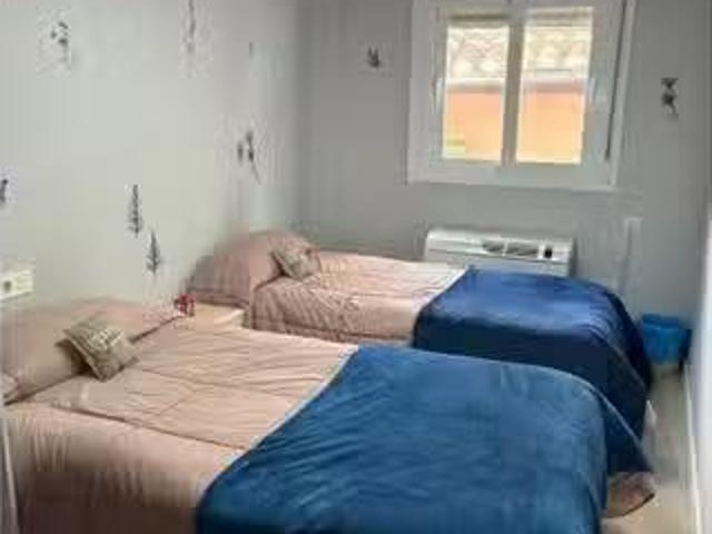 Barato Se alquila habitación en piso compartido en San Matías.