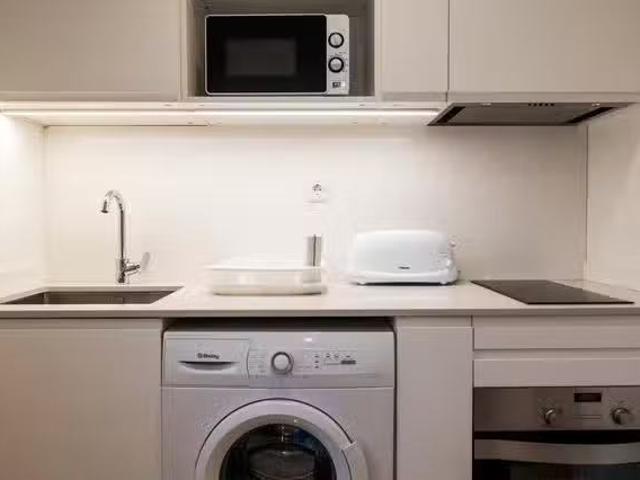 ¡En alquiler! Piso de 1 habitación en Carrer de Pelai
