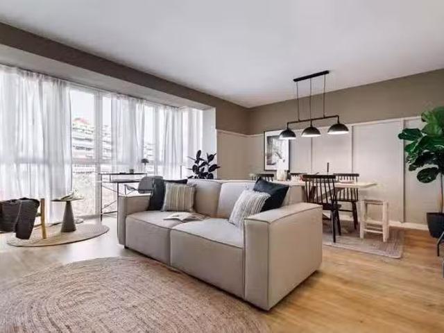 ¡En alquiler! Piso de 1 habitación en Carrer de Tamarit