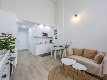 Nuevo Piso de 1 habitación en Madrid