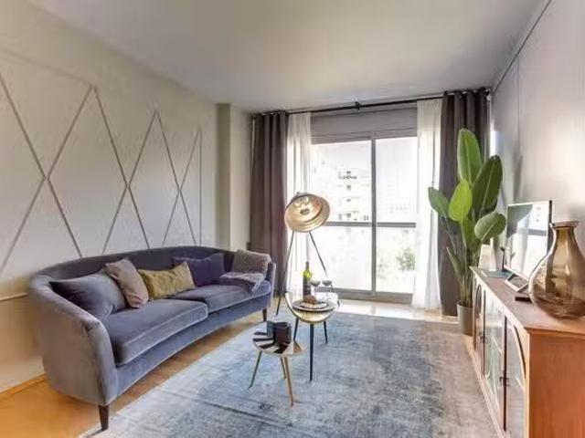 ¡Recién llegado! Piso de 2 habitaciones en Barcelona