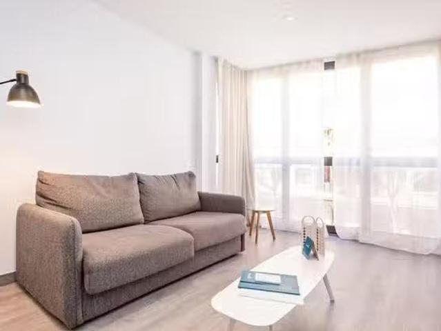 Único Piso de 2 habitaciones en Barcelona