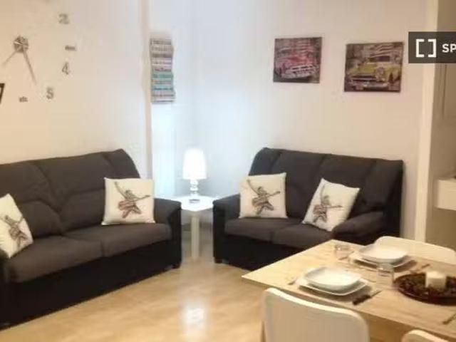 ¡Renta! Piso de 3 habitaciones en alquiler en Ribera, Córdoba