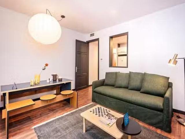 Único Piso de 3 habitaciones en Barcelona