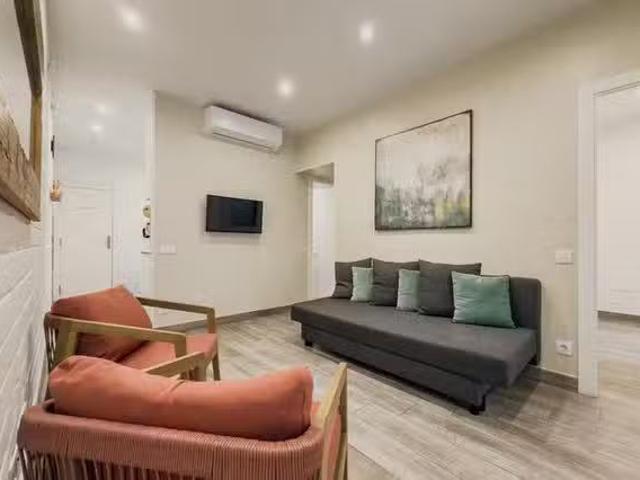 Barato Piso de 3 habitaciones en L'Hospitalet de Llobregat