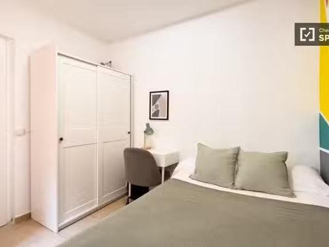 Acogedor Vive la experiencia coliving en el corazón de Barcelona