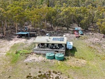 Off Grid Adventure on 901 Acres A True Australian Bush Escape