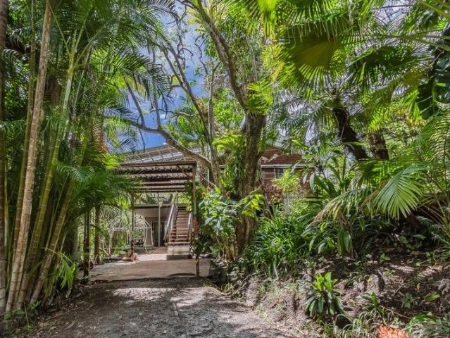 Off Grid With Modern Luxuries Strata Title Village