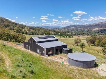Off Grid Lifestyle block in Stunning Murrurundi!