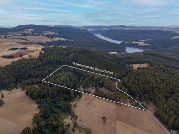 Off Grid Lifestyle Property with Natural Bushland Setting