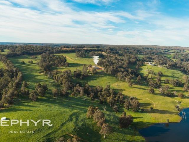 OFF GRID LIVING. WITHOUT COMPROMISE