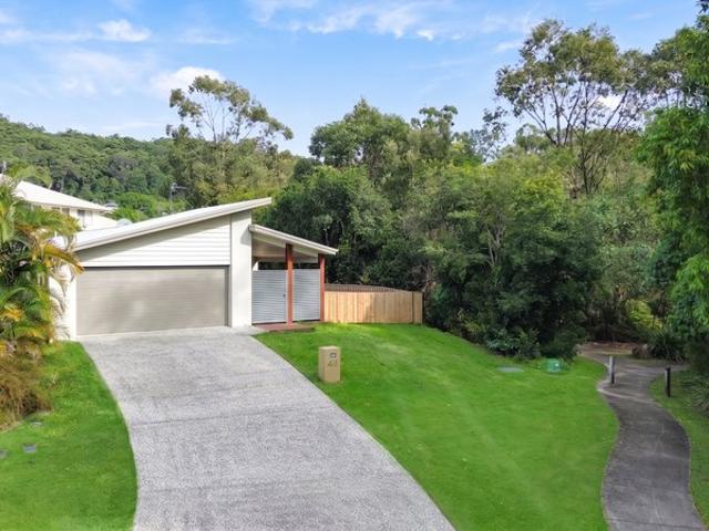 OFF MARKET OPPORTUNITY: RARE SIDE ACCESS WITH THE PERFECT BALANCE OF SPACE, COMFORT AND COASTAL LIFESTYLE FOR FAMILIES AND INVESTORS!