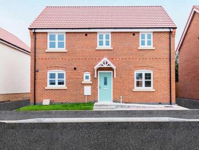 Off Standard Hill, Hugglescote, 3 Bedroom Detached