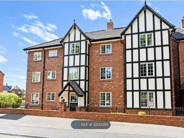 Off Welsh Row, Nantwich CW5, 2 bed flat to rent, £850 pcm | PrimeLocation