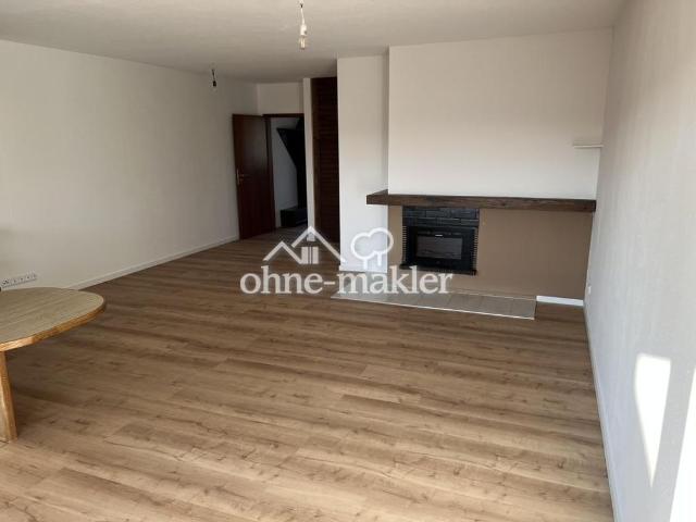Offene 2 Zimmer Wohnung mit Balkon und Blick auf den Johannisberg