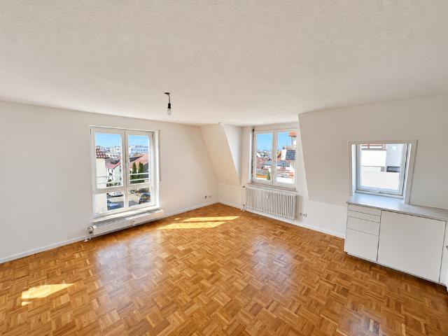 Offene Besichtigung Moderne 3 4 Zi. DG Maisonette in zentrumsnaher Lage von Böblingen