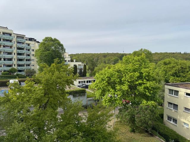 Offene Besichtigung renovierungsbedürftige 4,5 Zi. OG ETW in Stuttgart Hoffeld