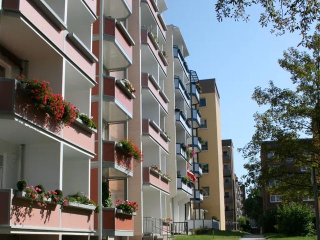 Offene lichtdurchflutete Familienwohnung mit Weitblick!