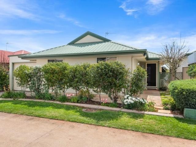 Offer Over $ 565,000