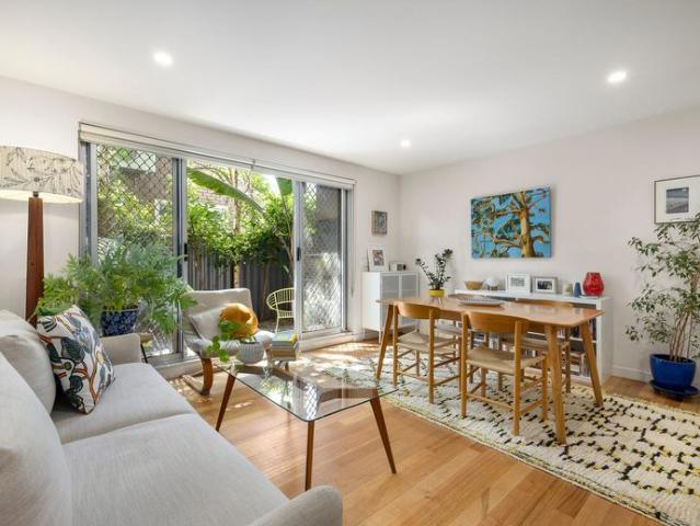 OFFERING 6 MONTH LEASE ONLY