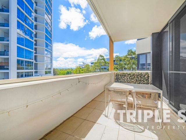 Offering a generously sized living area with a separate study room