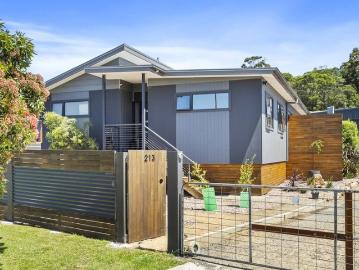 Offering privacy and space, and even a boatshed!