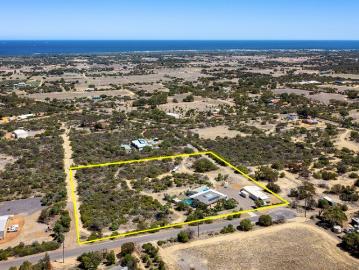 Waggrakine, Narra Tarra, Greenough County, Peak Island, Western Australia