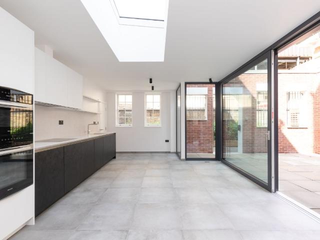 Offord Road, London N1, 3 bed town house to rent, £7,000 pcm | PrimeLocation