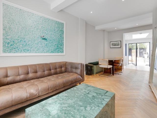 Offord Road London N1 2 bed duplex to rent £6,478 pcm £1,495 pw