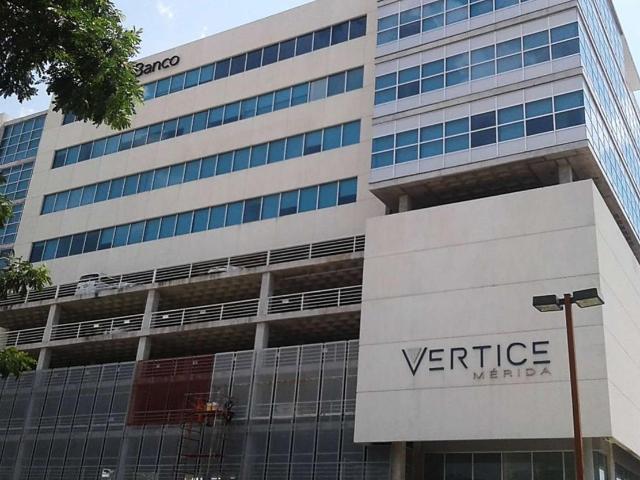 Oficina Acondicionada y Amueblada en Renta/Venta