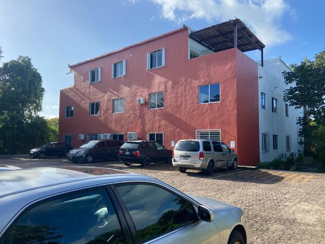 Oficina Bugamb Playacar en Renta